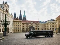 Hummer Limo Hen Voyage